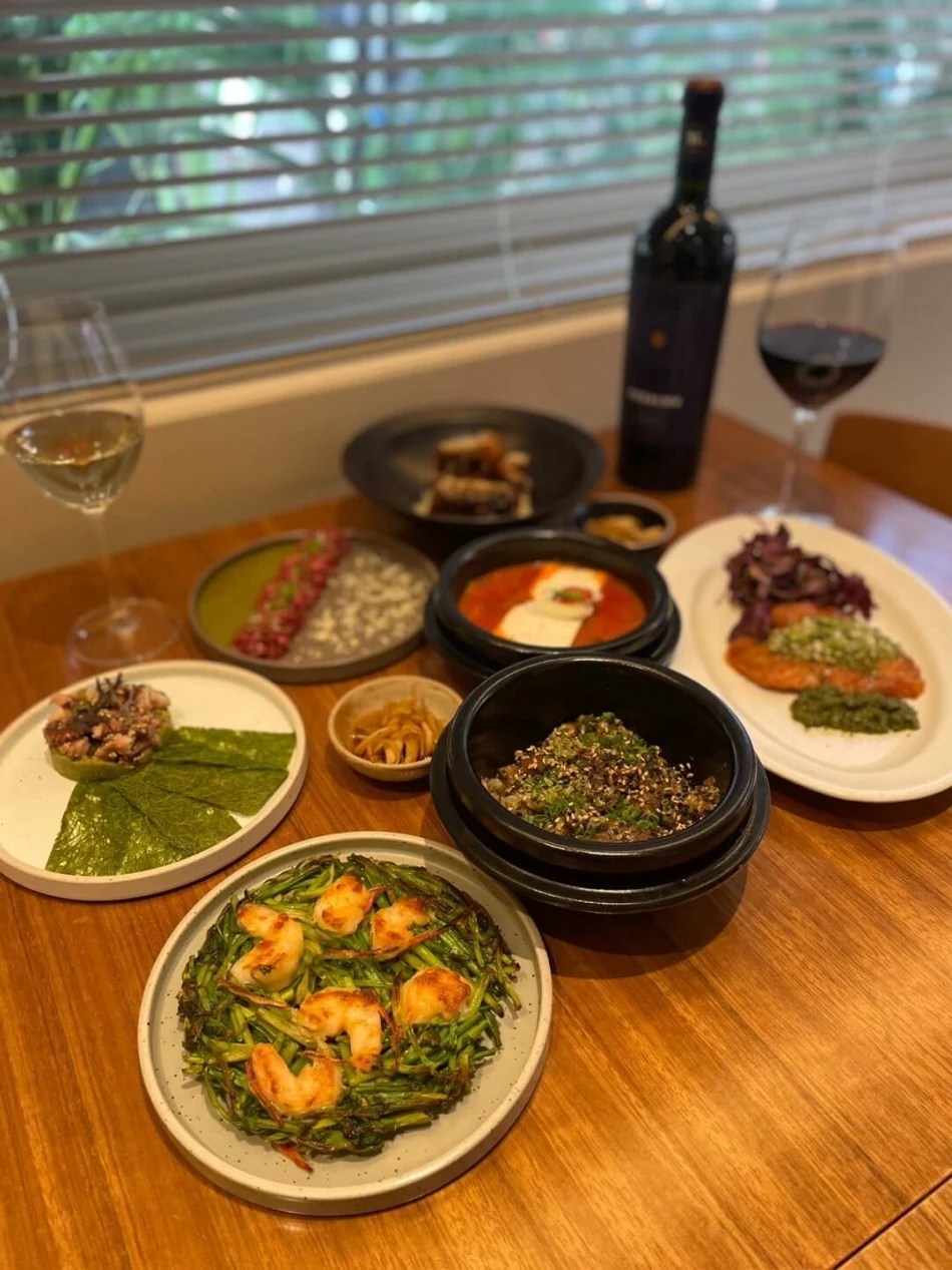 Historical Korean dishes at Gongi, from a July 2024 tourism account; credit CATCHTABLE.